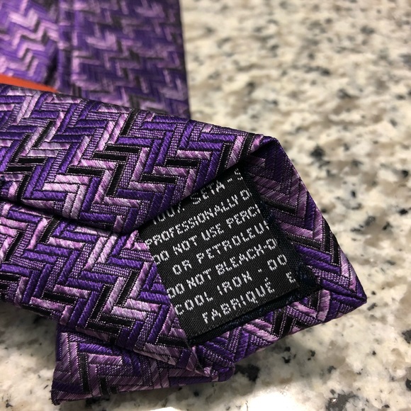 2,457 Missoni Pattern Royalty-Free Images, Stock Photos  Missoni Jagged Purple lines modern Italy